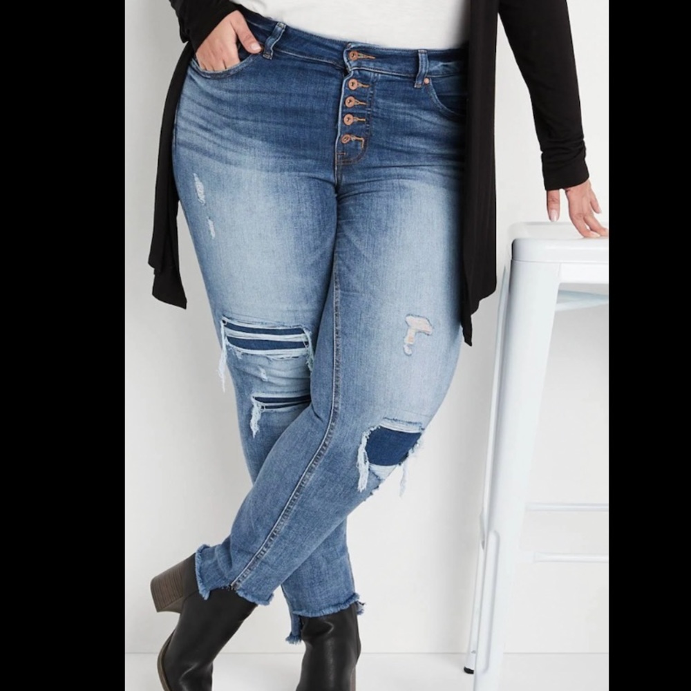 Maurices edgely™ Super Skinny High Rise Frayed Jean size 18W reg   NWT